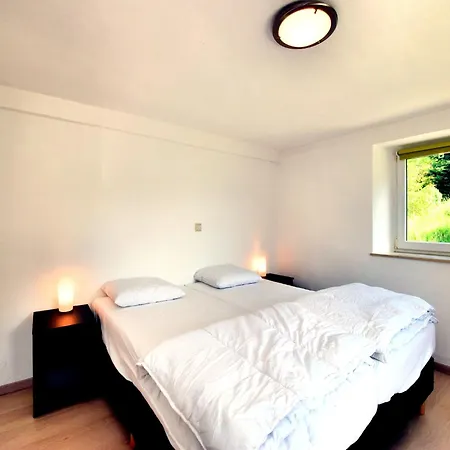 In Saint Vith With Terrace Dom wakacyjny Schoenberg