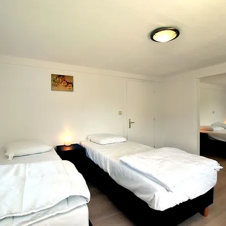 Spacious Holiday Home In Saint Vith With Terrace * Schoenberg